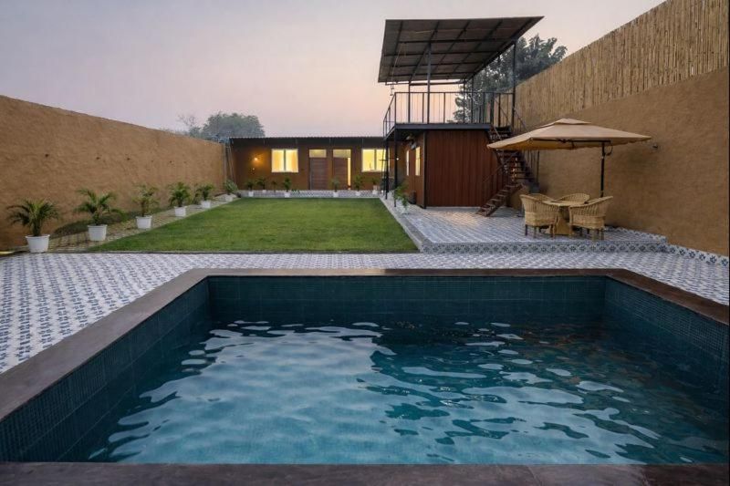 Mud Meadows Farm With Pool